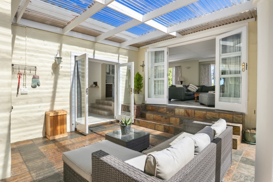 3 Bedroom Property for Sale in Costa Sarda Western Cape